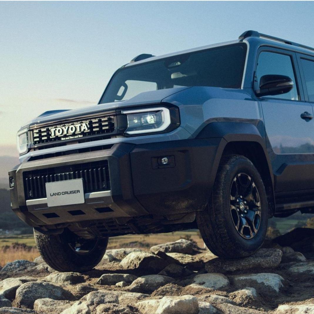 新型ランドクルーザー"FJ"を発売