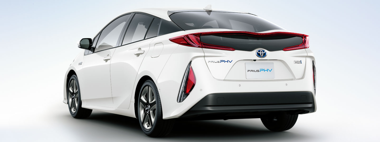 プリウスPHV | 価格・グレード | トヨタカローラ埼玉