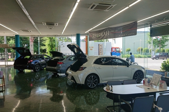 草加店  トヨタカローラ埼玉
